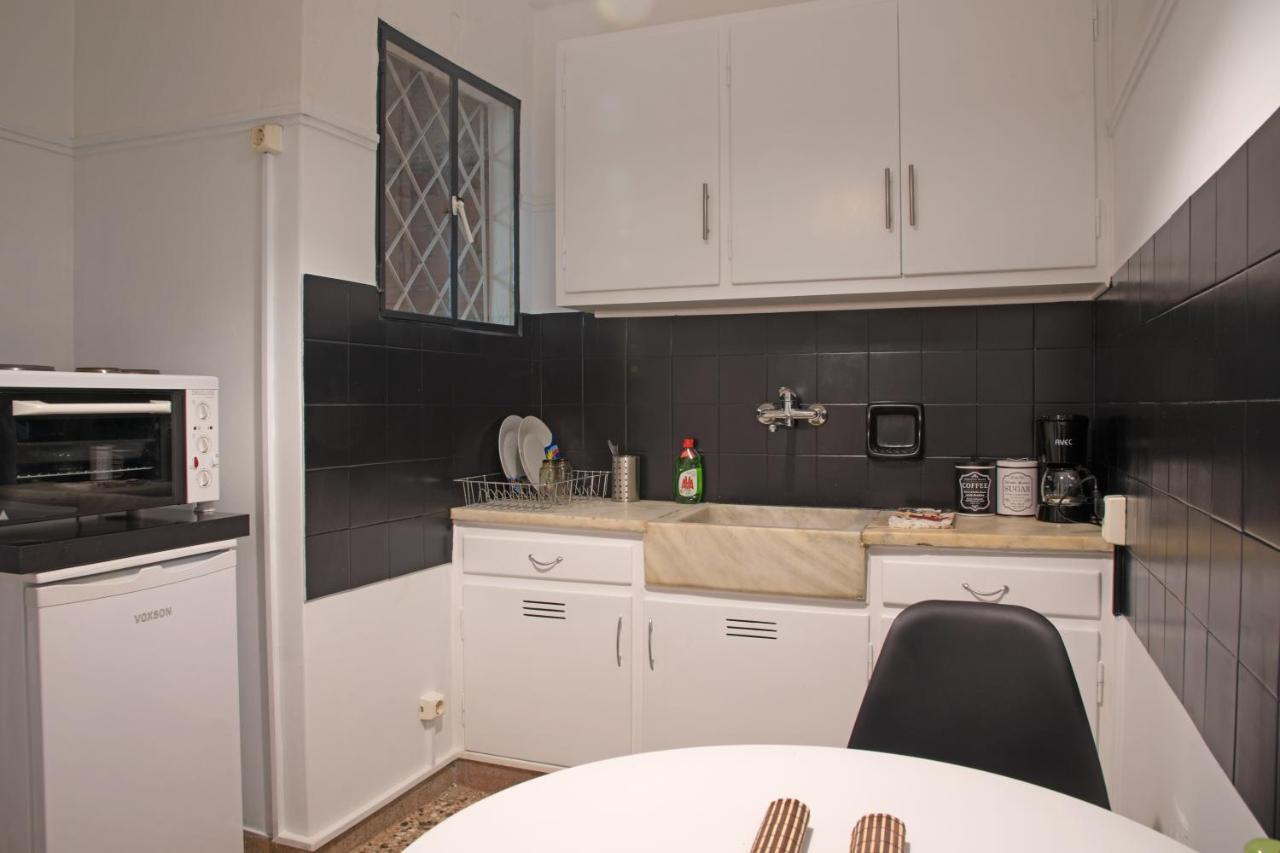 Messolonghi Square Apartment Ateny Zewnętrze zdjęcie
